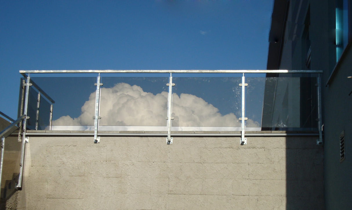 Držiak výplne skla